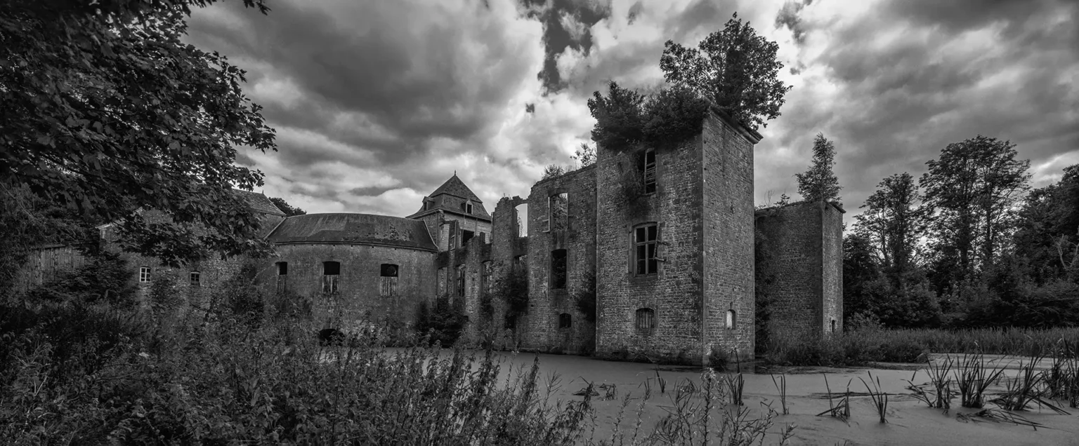urbex-the-moat